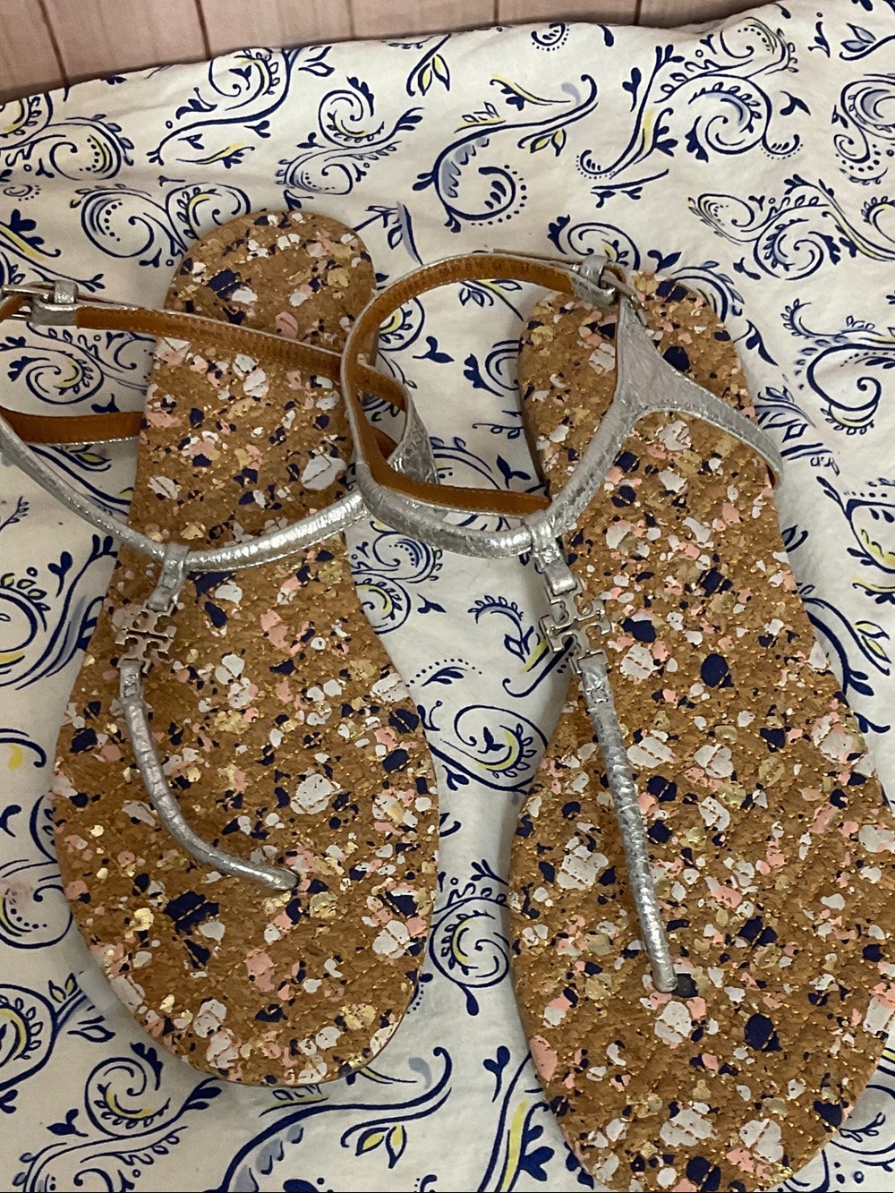 Tory Burch Marion Confetti Quilted Silver Sandals Sz 9 #2002